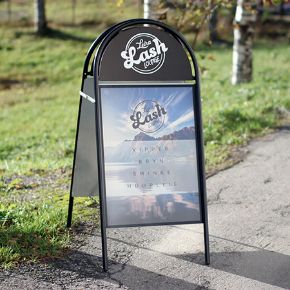 Bilde for kategori Gatebukker og plakatrammer