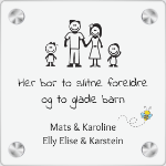 Bilde av Dørskilt: Her bor to slitne foreldre