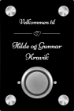 Bilde av Skilt med trådløs ringeklokke, svart skilt med velkommen, hjerter og navn